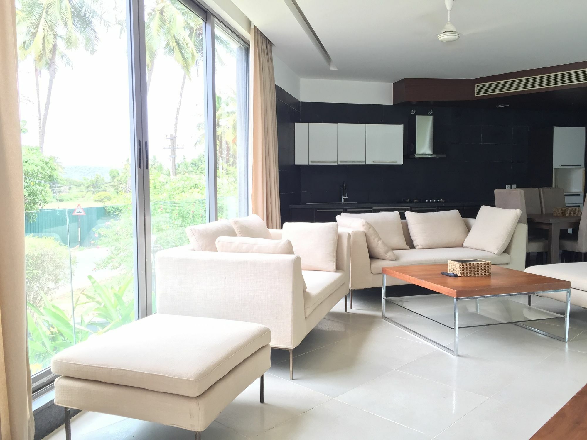 Calem Grove Hotel Candolim Exterior photo